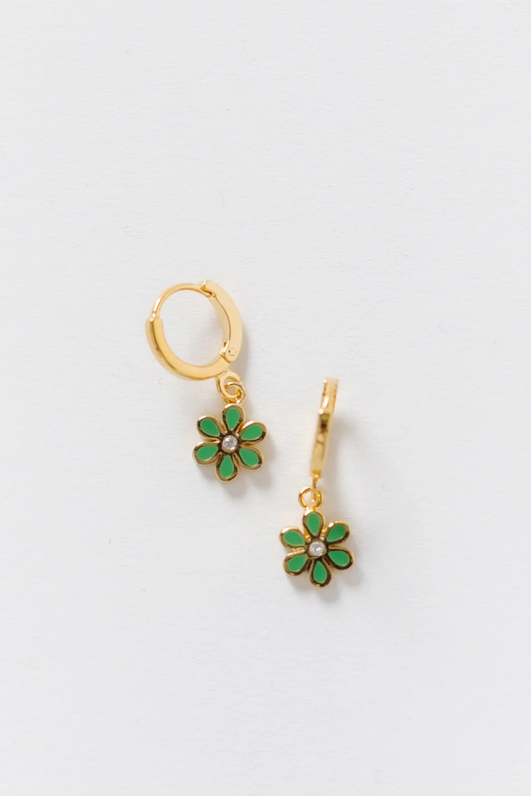 Cove Dainty Daisy Earrings - Image 5