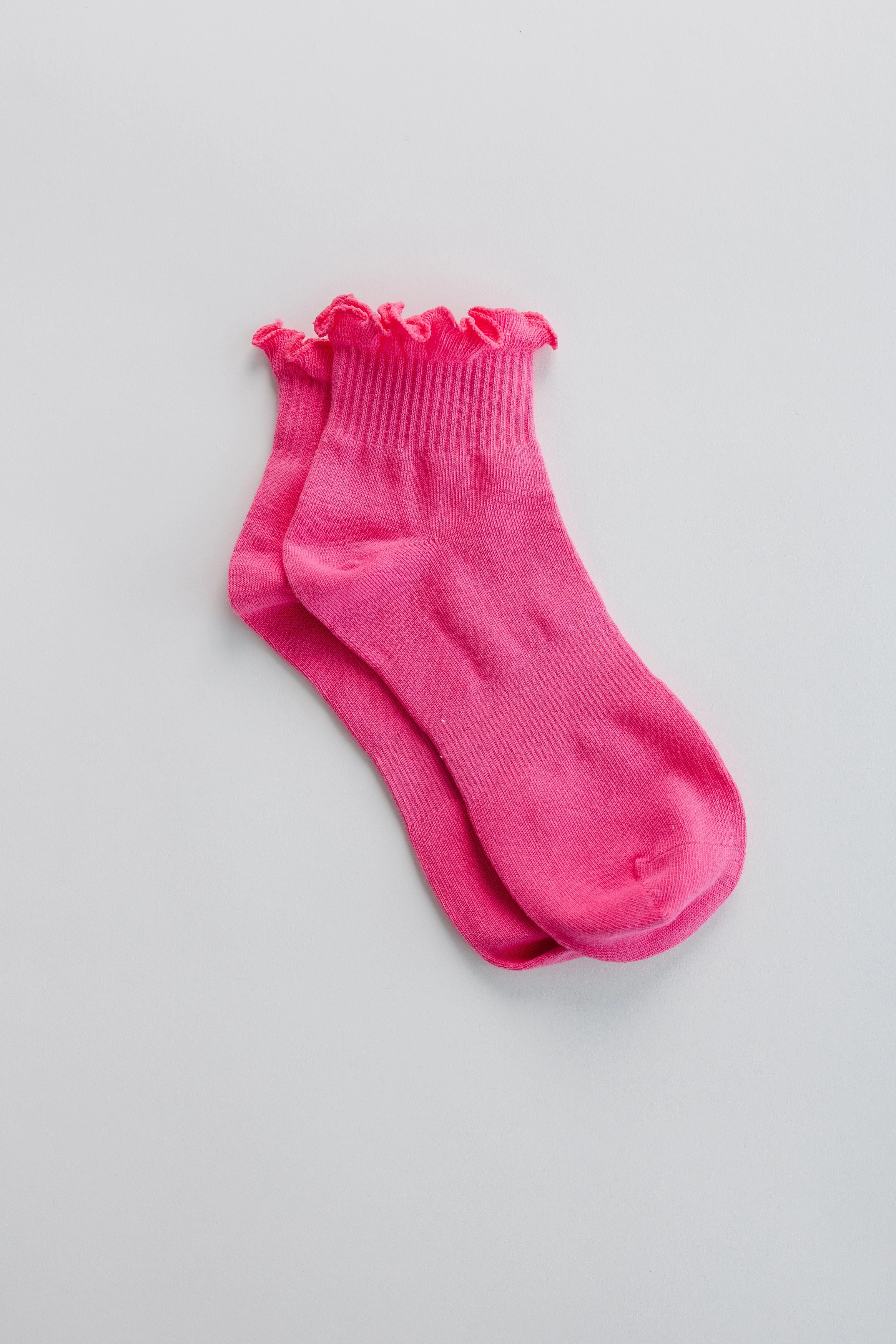 Cove Ruffle Quarter Socks - Image 3