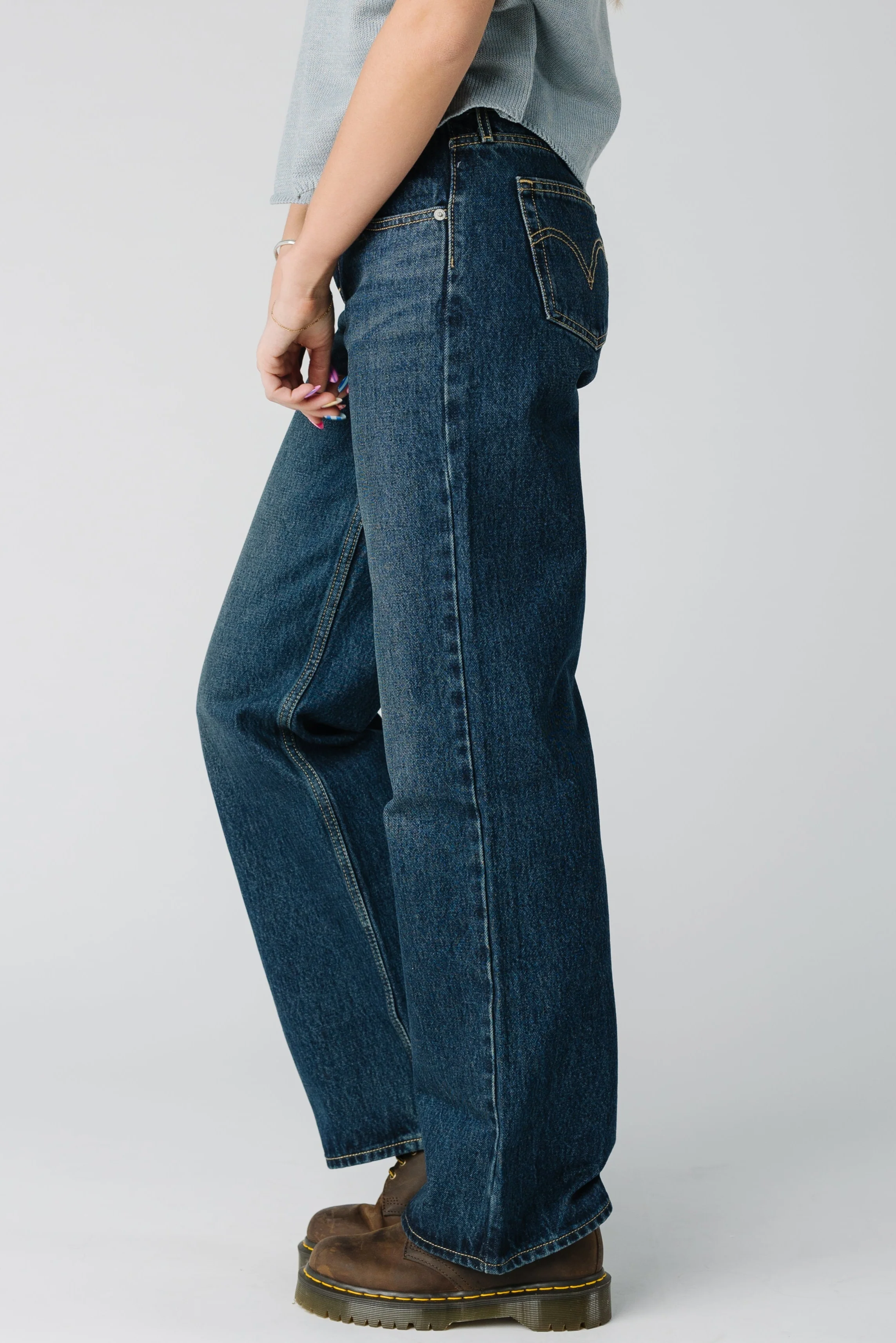 Levi's Low Loose Women's Jeans - Image 3