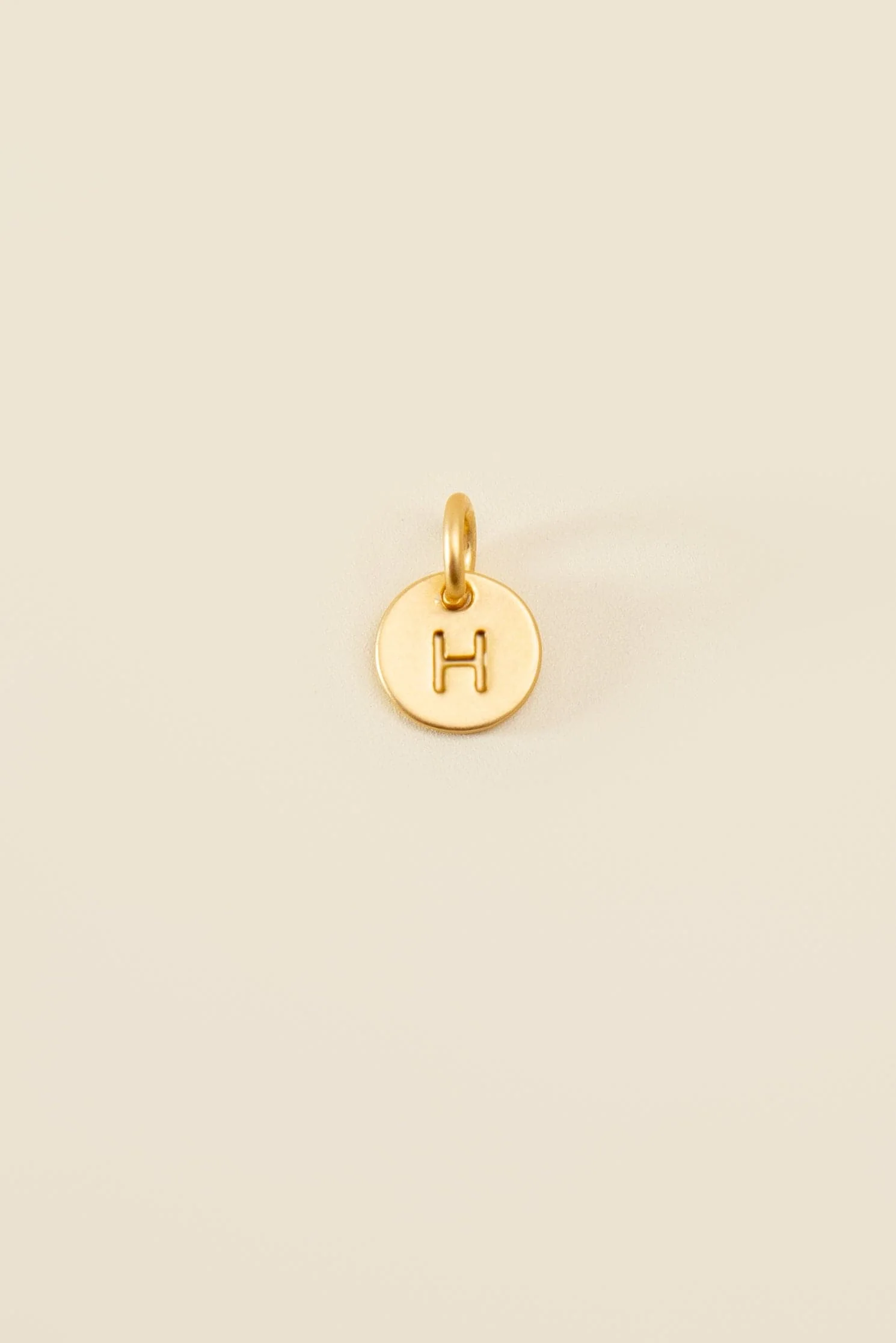 Cove Small Letter Disk Pendant - Image 9